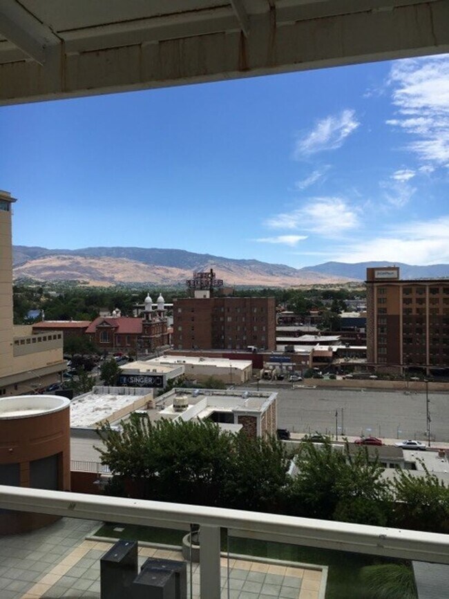 Building Photo - Studio in Reno downtown Montage with great...