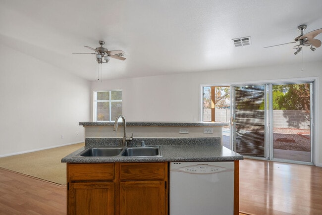 Building Photo - 4408 Rippling Brook Dr