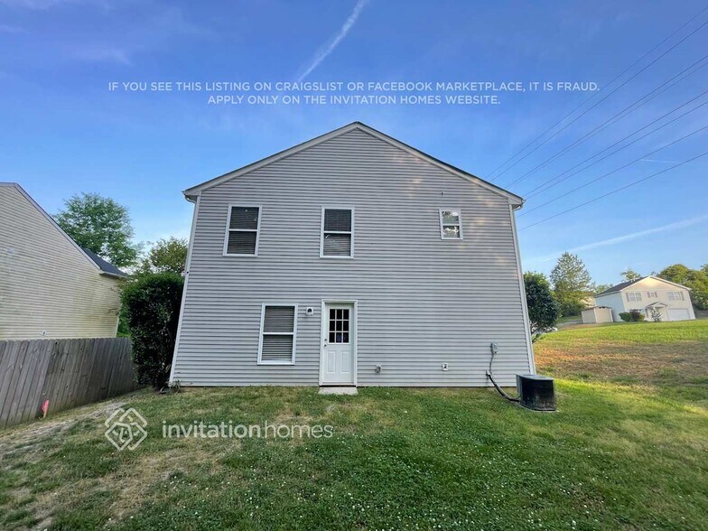 Building Photo - 1737 Red Bird Cir SE