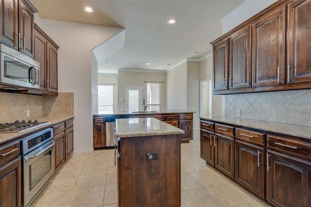 Building Photo - 2812 Frontier Dr