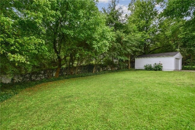 Building Photo - 1249 Goodwin Rd NE