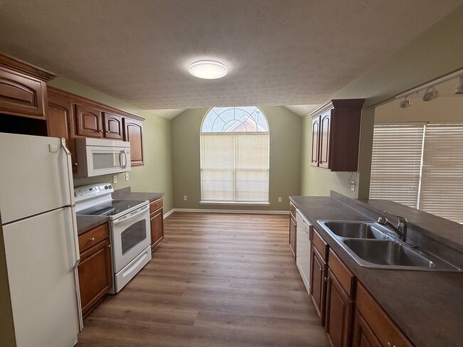 Building Photo - Patio Home in Yorktown Area