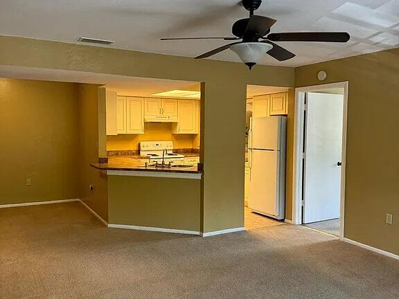 Building Photo - 3170 Seasons Way
