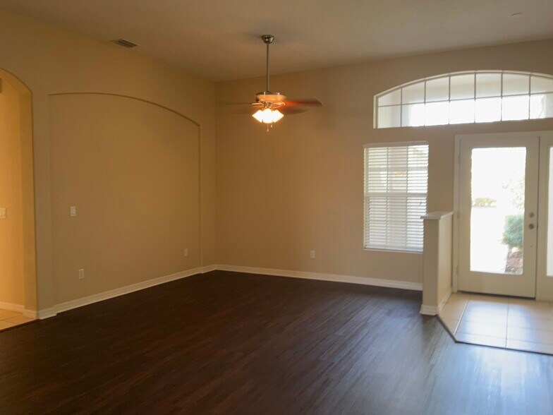 Building Photo - 12323 30th St E