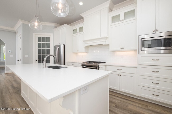 Building Photo - 6431 Passionflower Dr