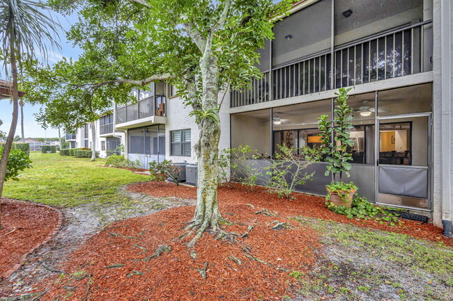 Building Photo - 12660 Shoreline Dr