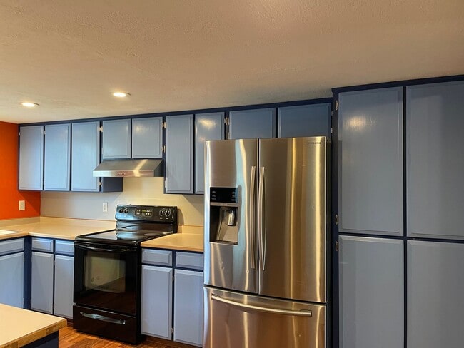 Building Photo - Great Property- 3 Bedroom 2 Bath Home w/Large Deck and Patio Area