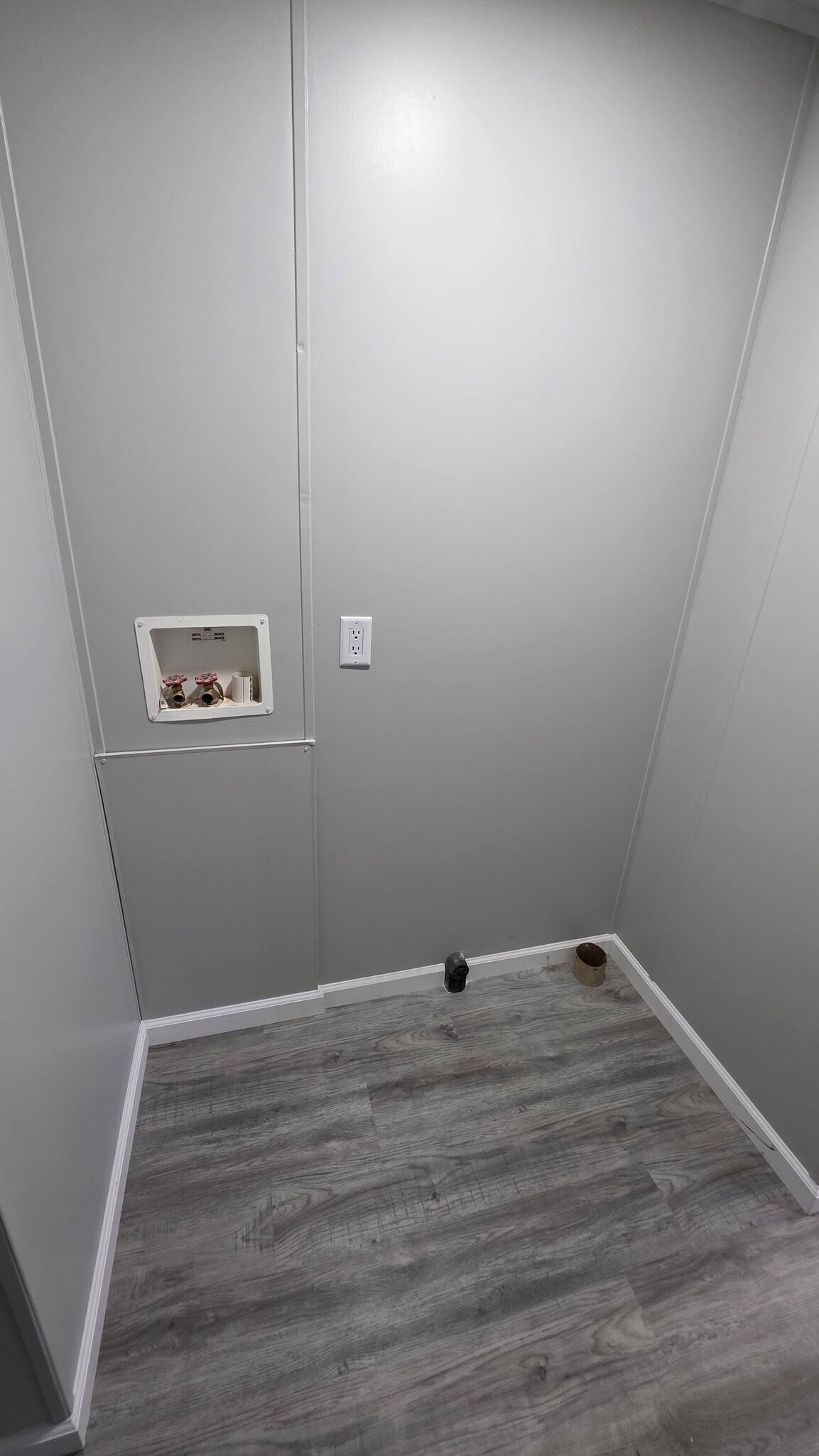 Building Photo - 25 Deerwood Park