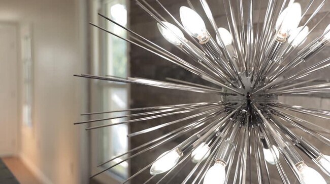 Building Photo - 47 Parkin St