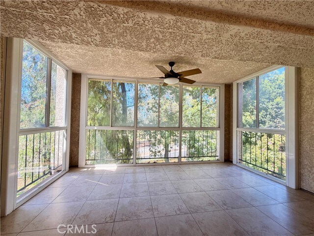 Building Photo - 5500 Paseo Del Lago W