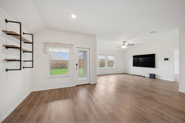 Building Photo - 1413 Colonial Bluff Ln