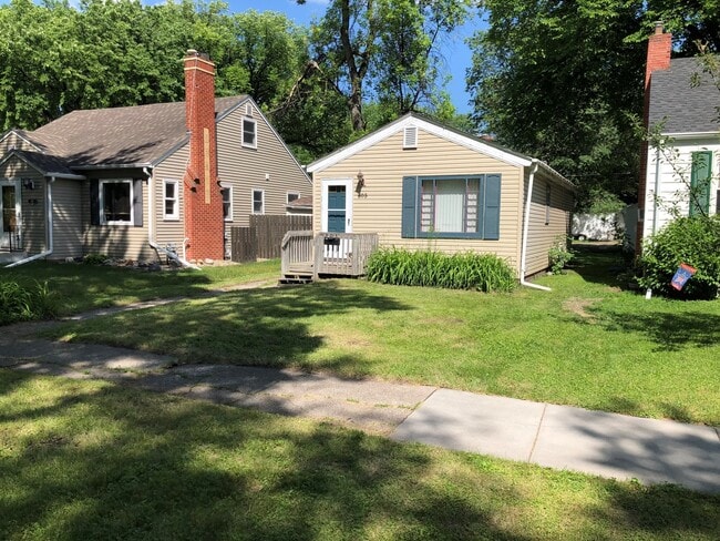 Building Photo - 2 Bed, 1 Bath Single Family House for Rent