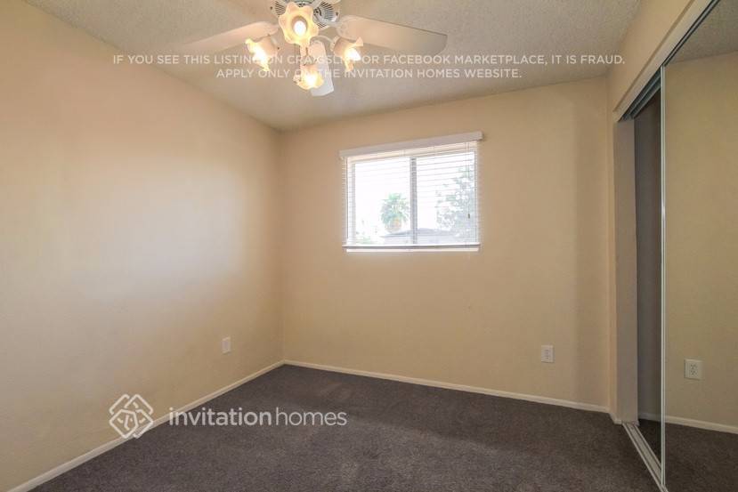 Building Photo - 11814 N 30th Dr