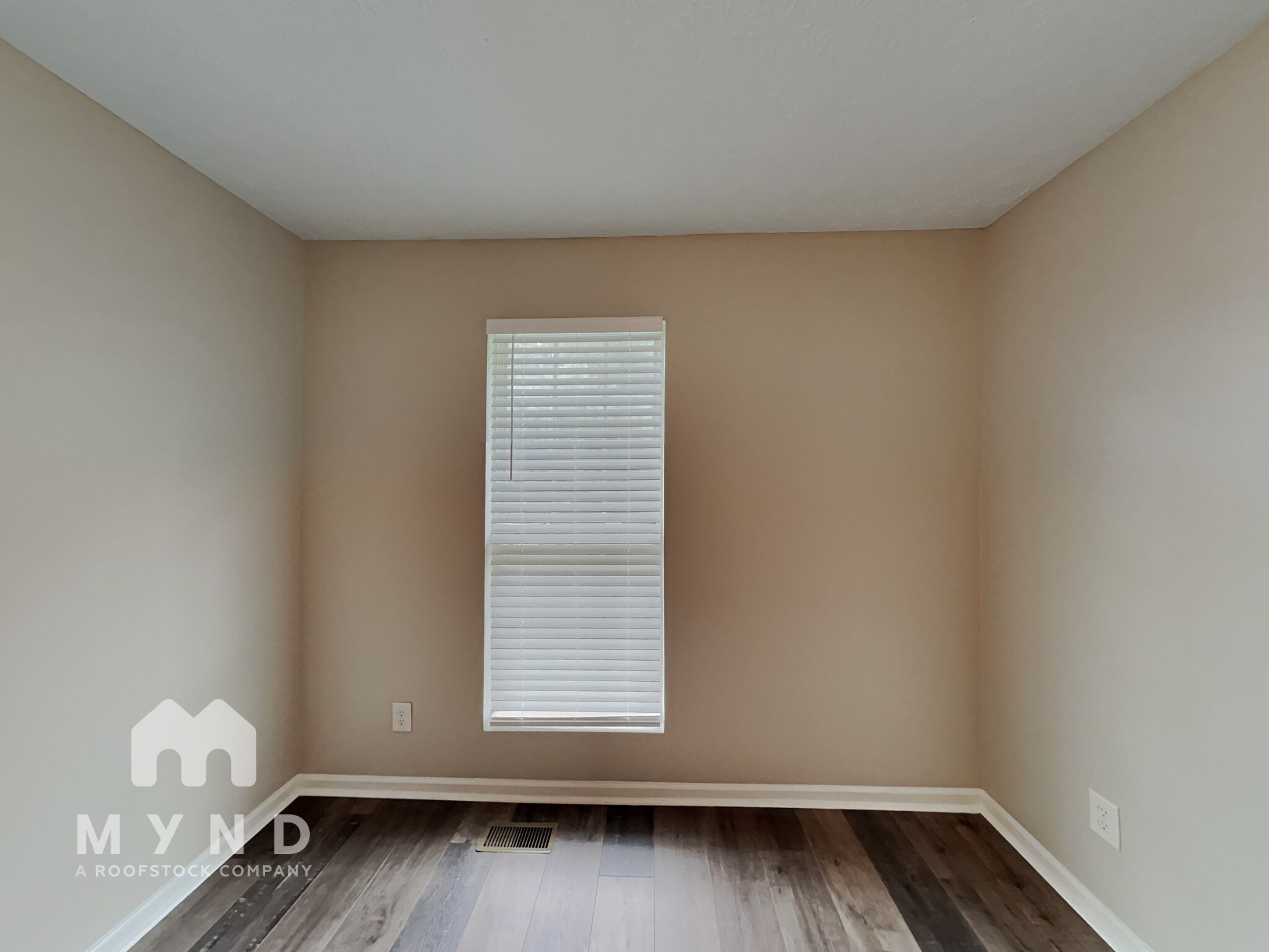 Building Photo - 5618 Union Pointe Dr