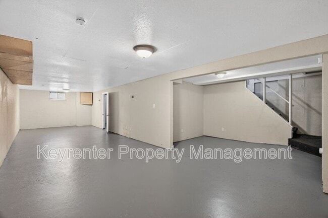 Building Photo - 10115 Saffron Dr