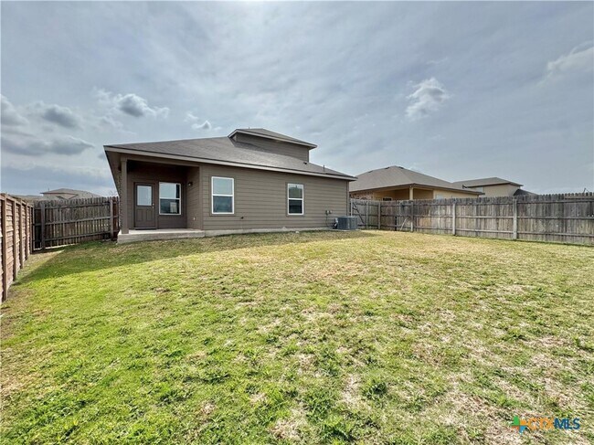 Building Photo - 2036 Port Ellen Dr