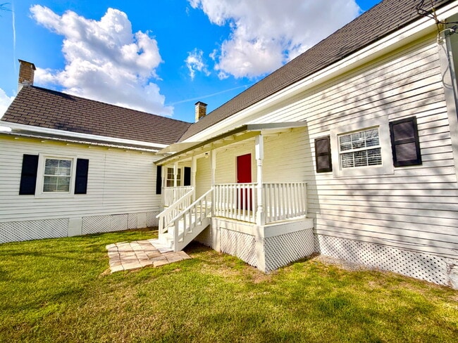 Building Photo - 1316 Broad St