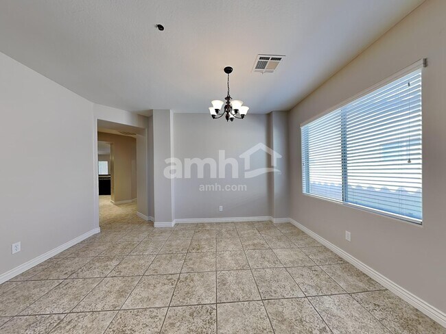 Building Photo - 4616 S Emery