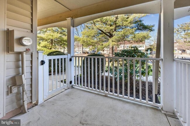 Building Photo - 203 Gregorys Way