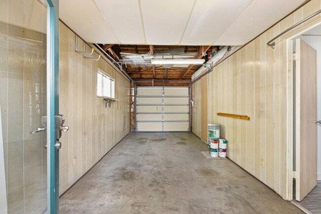 Building Photo - In the heart of the Coronado Village!