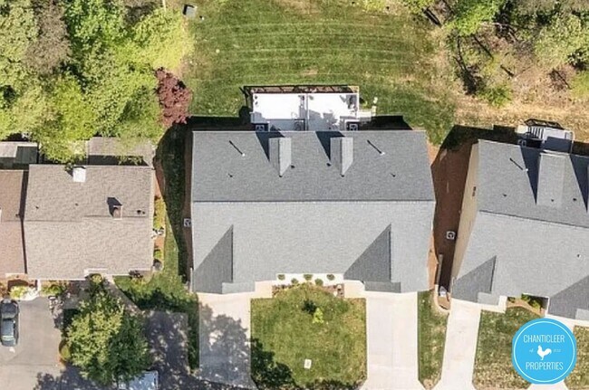 Building Photo - 306 Lamplighter Cir