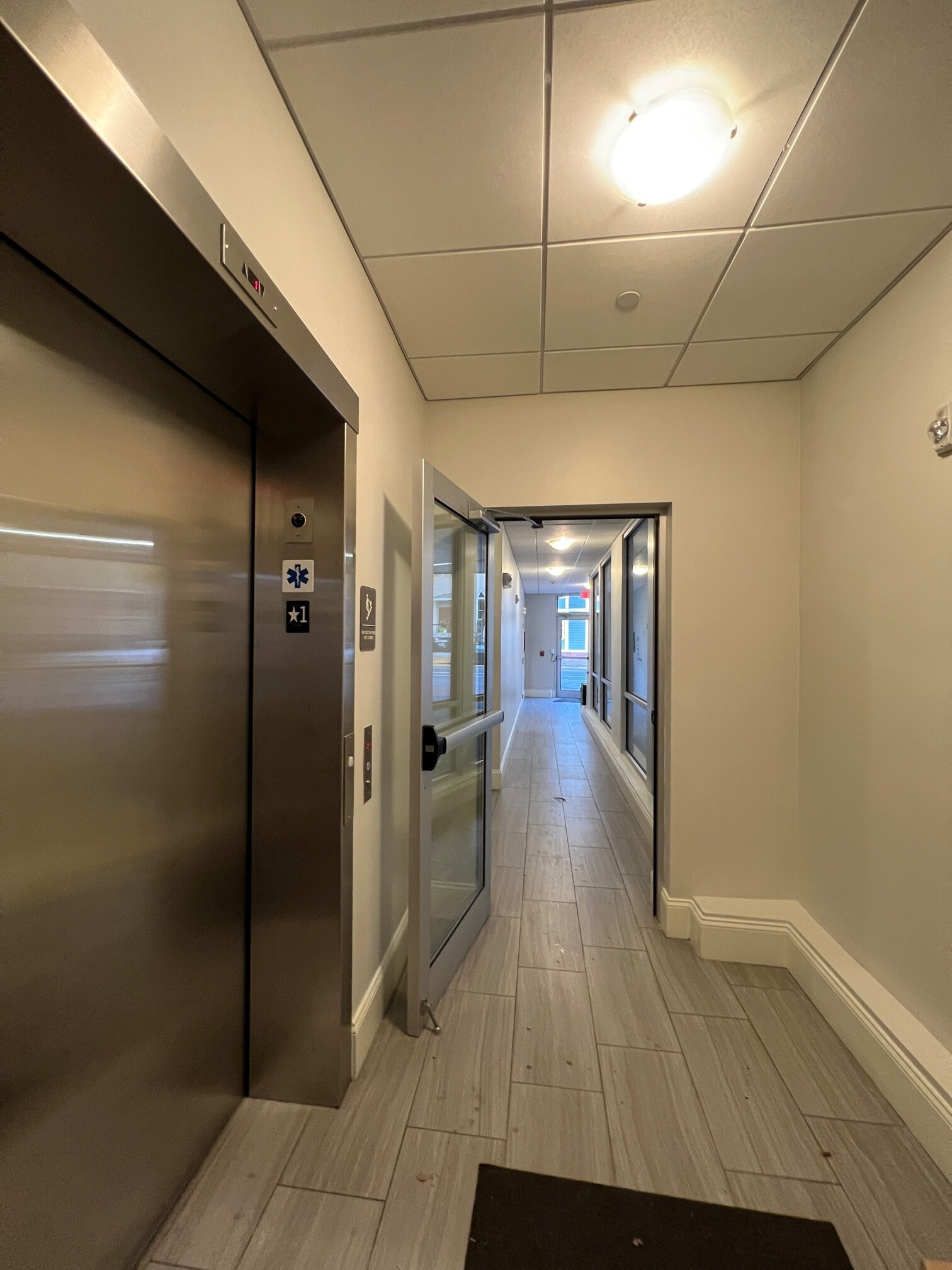 Building Photo - 168 Hampshire St