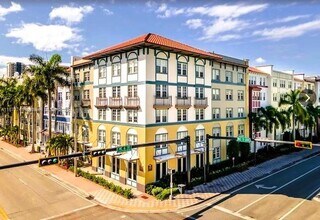 Building Photo - 533 NE 3rd Ave