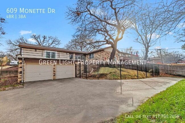 Building Photo - 609 Monette Dr