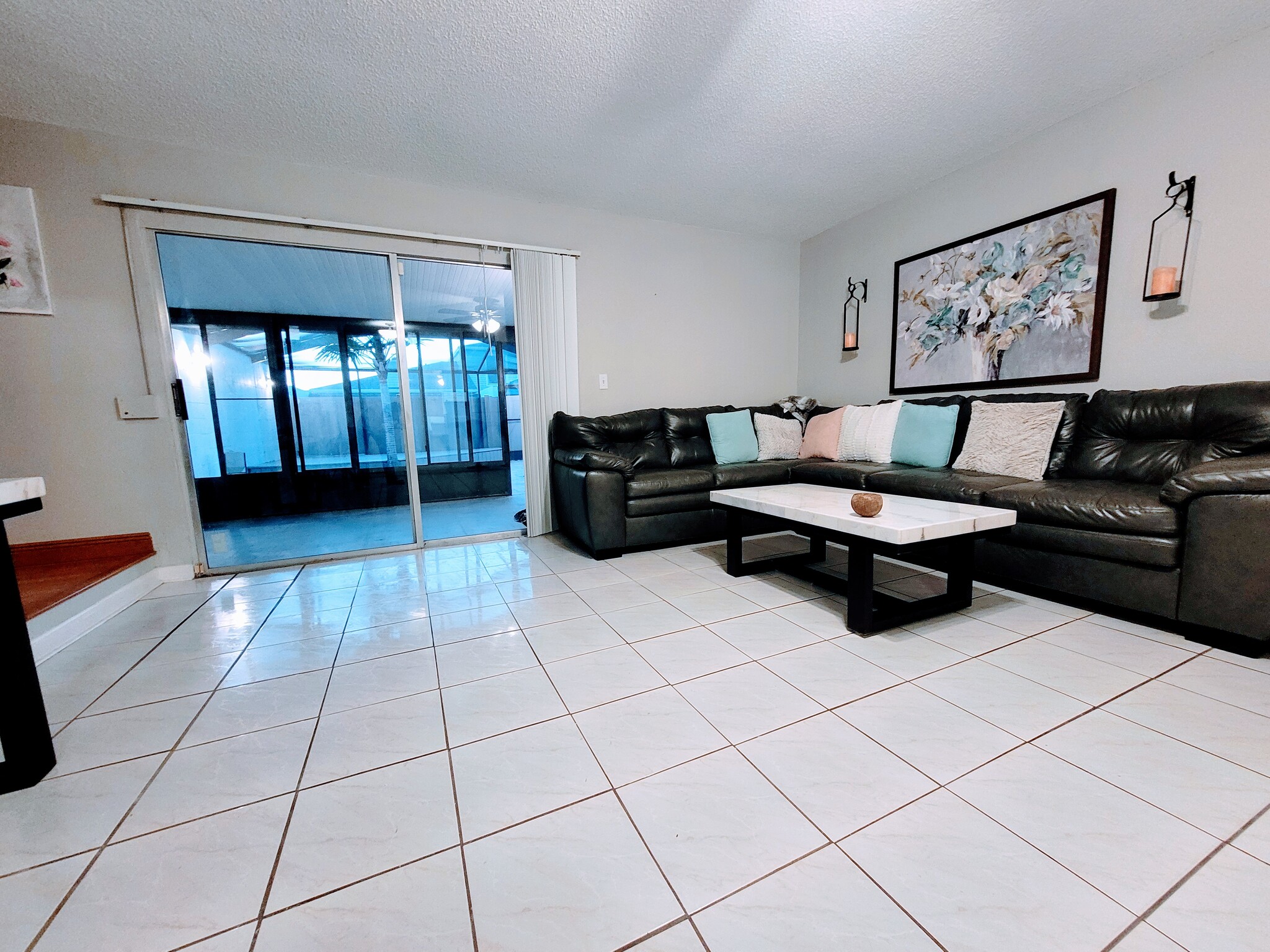 Living Room - 11922 Congressional Dr