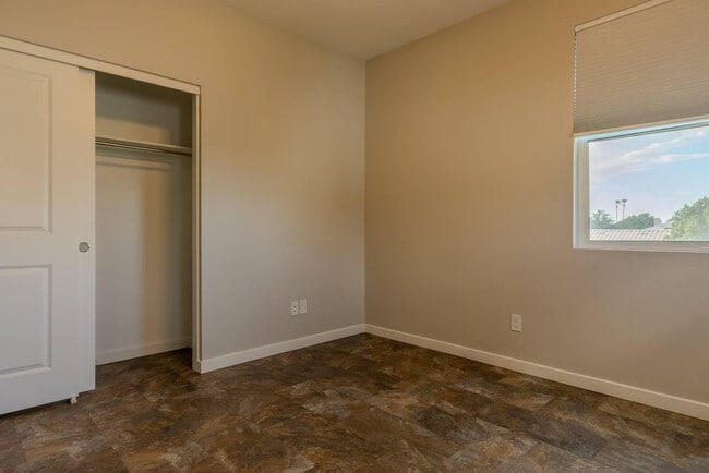 Building Photo - 1111 W. Diamondback Dr.