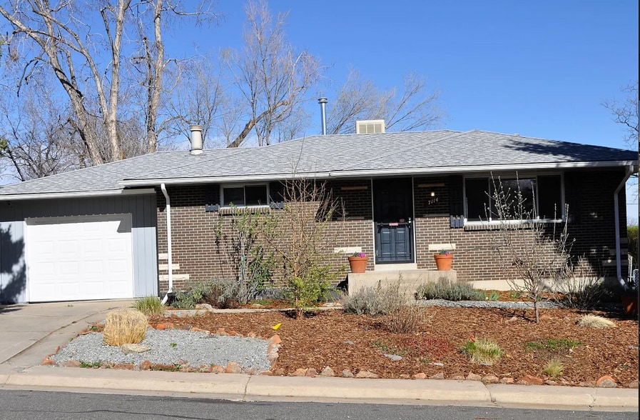 Front of House - 7114 Newland St