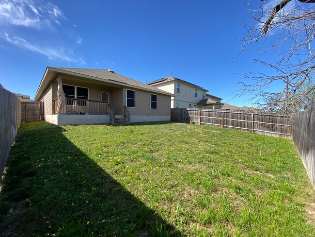 Building Photo - Charming 4-Bedroom Home Available for Rent...