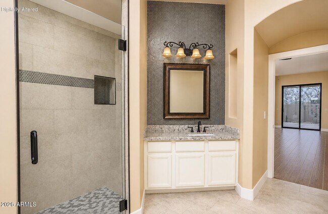 Building Photo - 8331 E Cactus Wren Rd