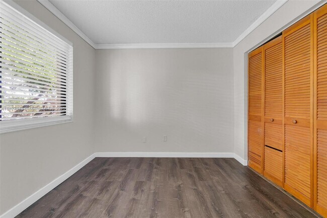 Building Photo - 15348 SW 72nd St