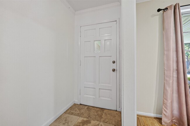 Building Photo - 5310 Indigo St