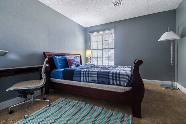 Building Photo - 1812 Niblick Cir