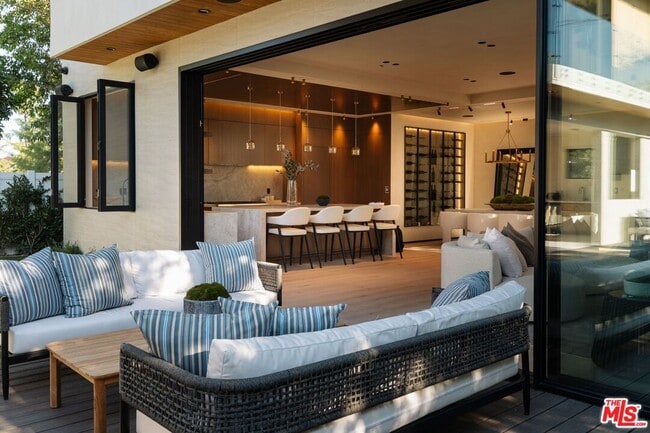 Building Photo - 13229 Hesby St