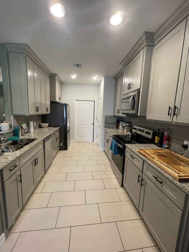 Building Photo - 1810 Monterey Bay Dr