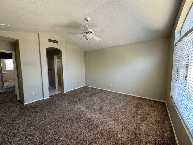 Building Photo - 440 W Calle Monte Vista
