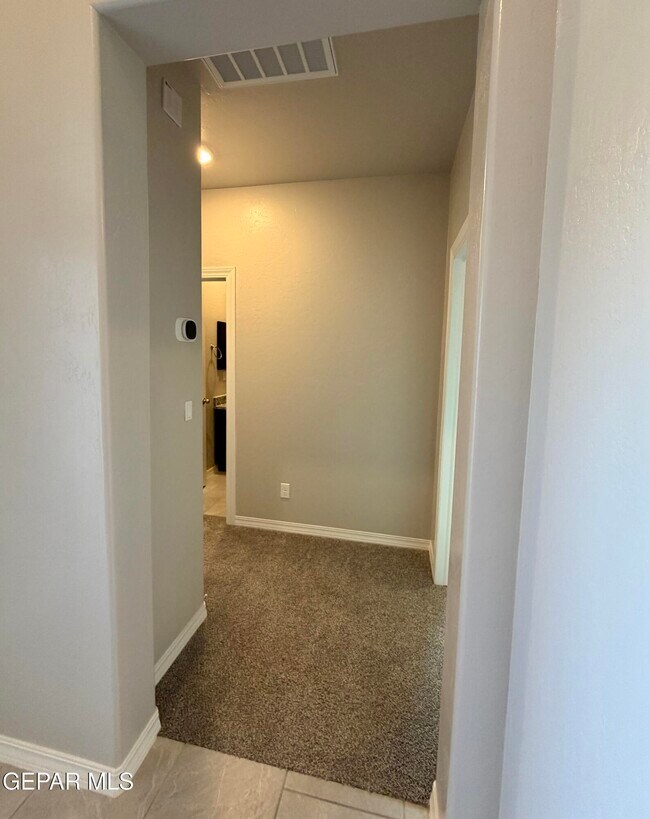 Building Photo - 138 Monteine Trl