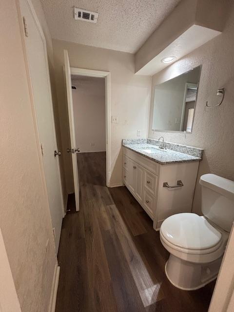 Building Photo - 2414 Ventura Dr