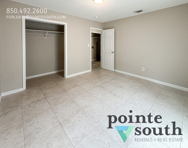Building Photo - 6392 Schoel Ln