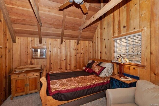 Building Photo - 295 Sunset Dr