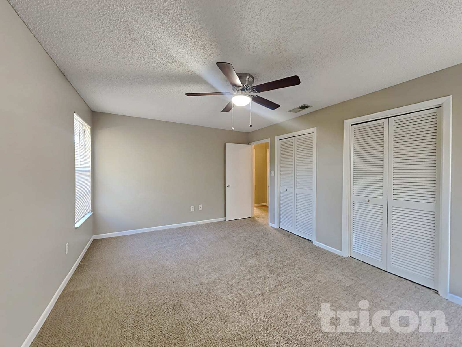 Building Photo - 1604 Palm Leaf Dr