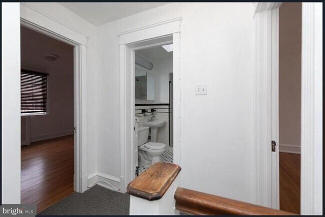 Building Photo - 3410 W Penn St