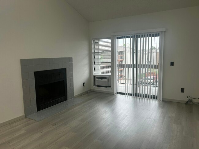 Building Photo - 2715 W 86th Ave
