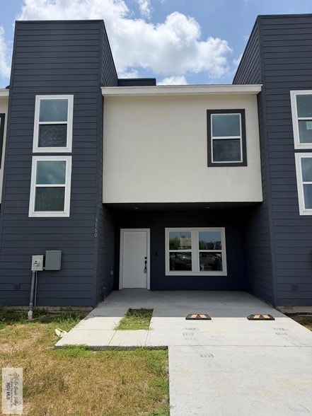 Building Photo - 5160 Alexa Rd