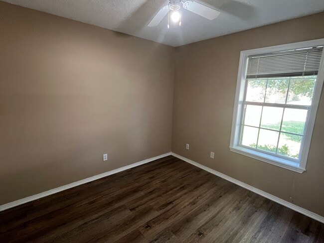 Building Photo - 2005 S Tampa Ave