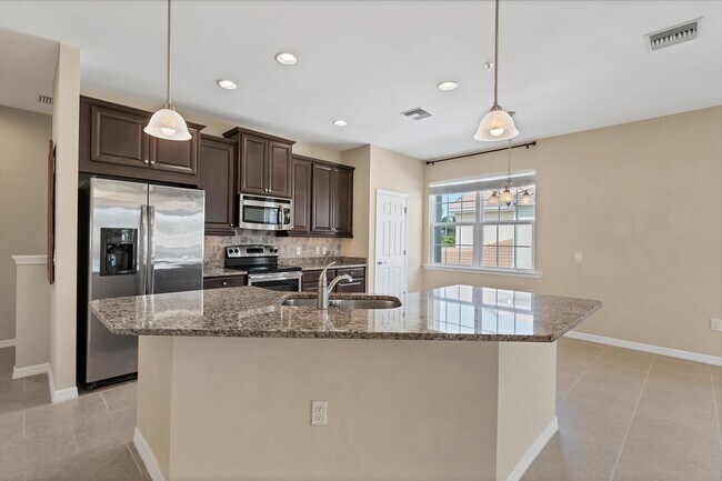 Building Photo - 18206 Creekside Preserve Loop