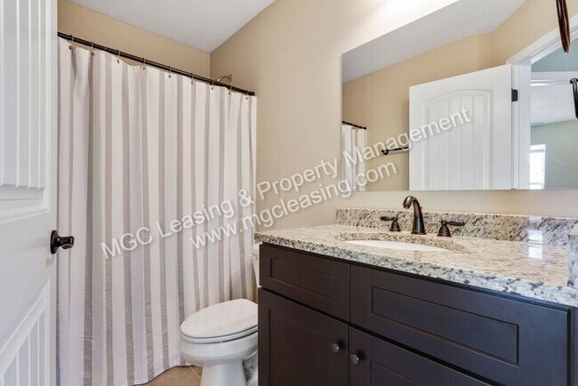 Building Photo - Modern Comfort & Cozy Kansas City Living at Serrano Townhomes